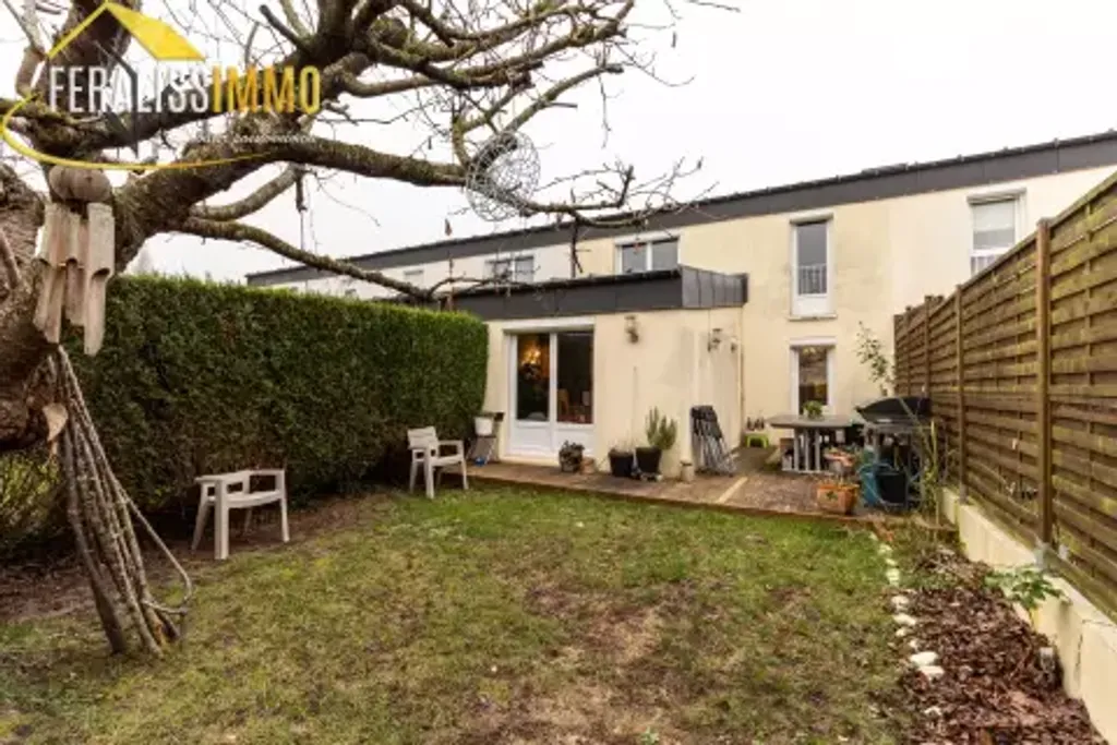 Achat maison à vendre 4 chambres 89 m² - Menucourt