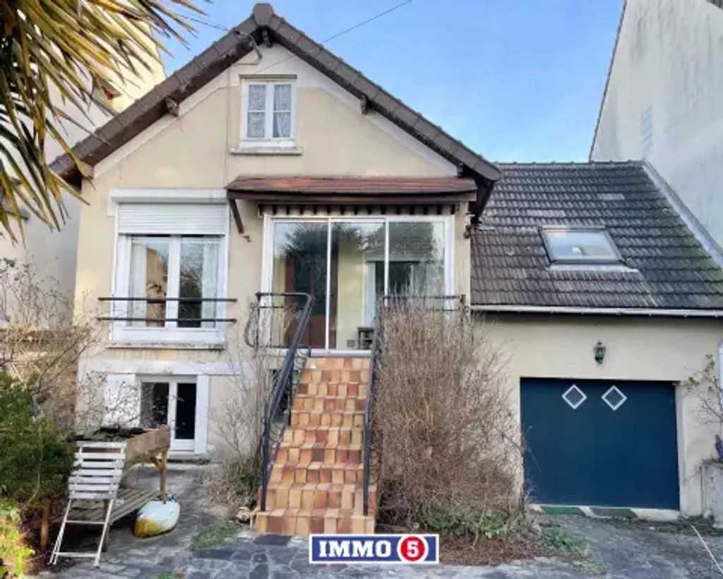 Achat maison à vendre 4 chambres 87 m² - Gournay-sur-Marne