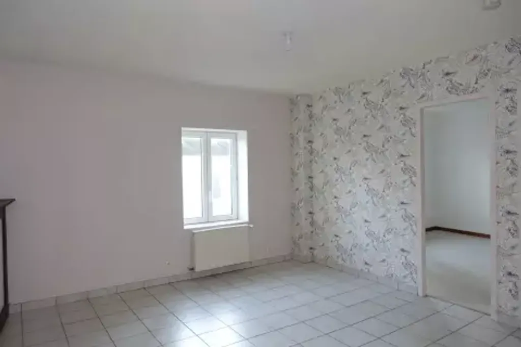 Achat appartement à vendre 3 pièces 51 m² - La Chapelle-de-Guinchay