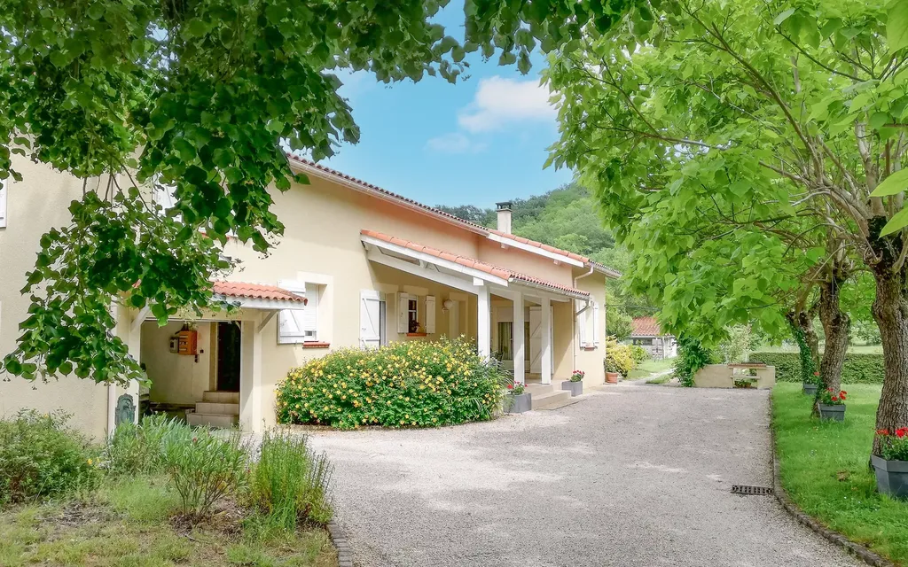 Achat maison à vendre 4 chambres 126 m² - Mauzac