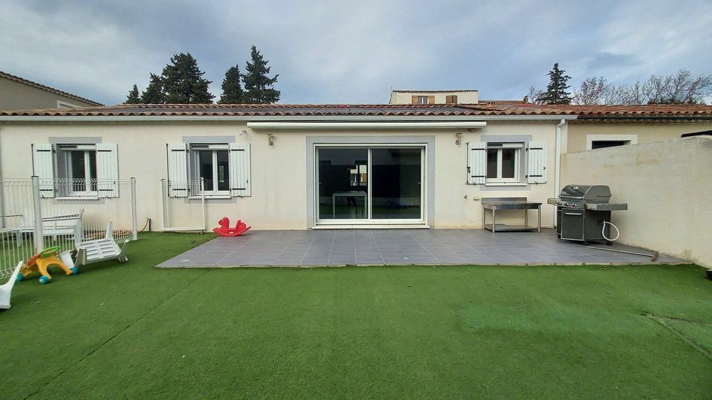 Achat maison à vendre 3 chambres 123 m² - L'Isle-sur-la-Sorgue