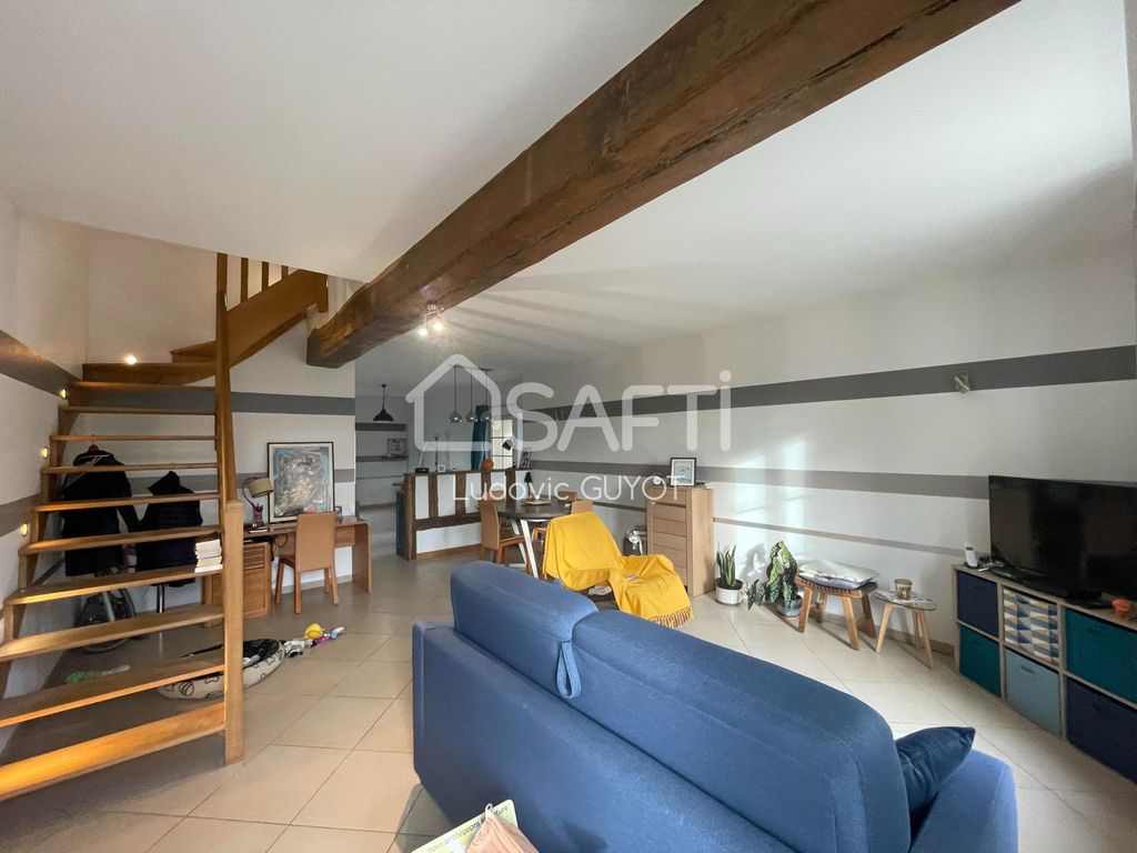 Achat maison à vendre 1 chambre 77 m² - Saint-Rémy-des-Monts