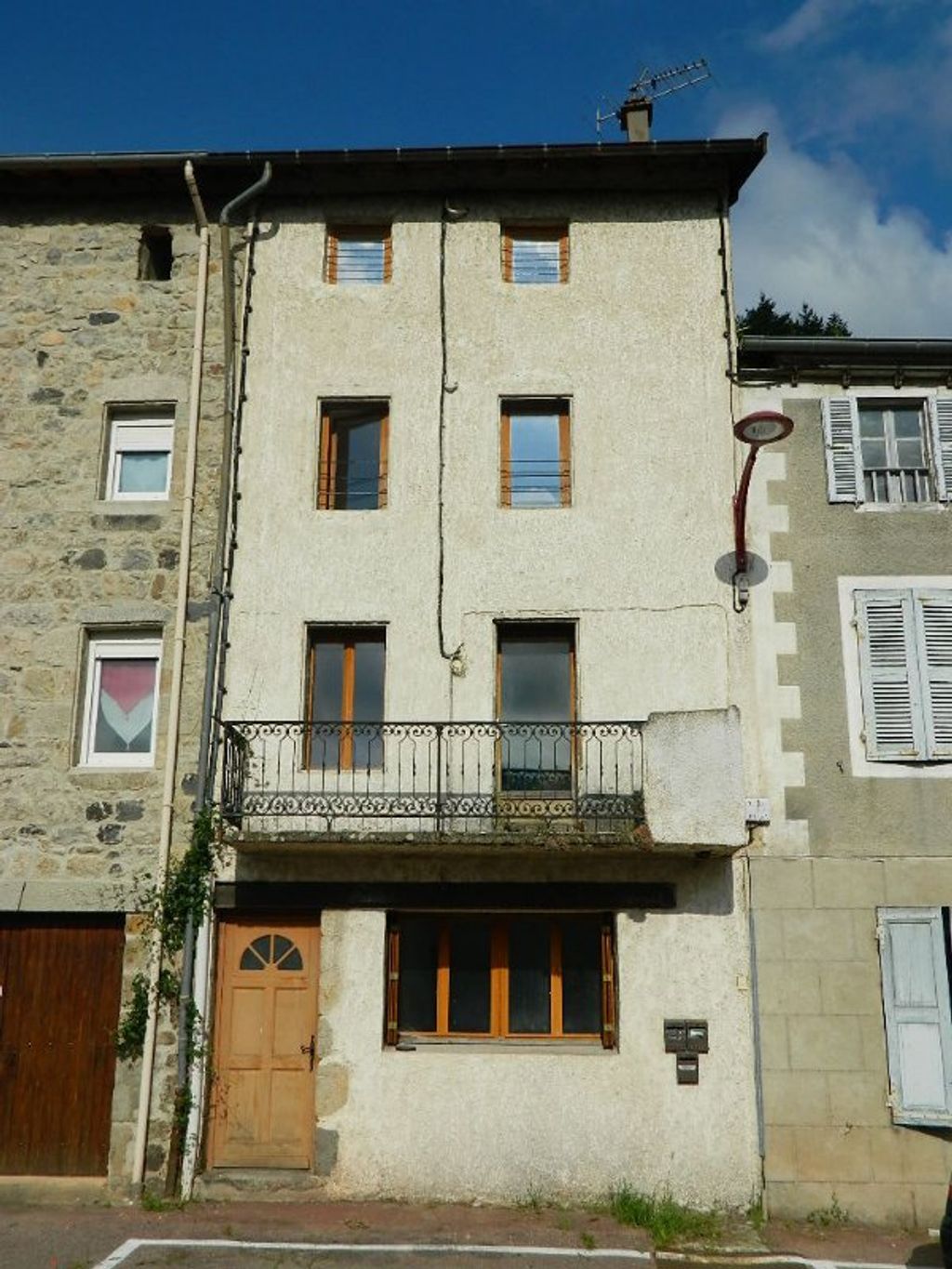 Achat maison à vendre 4 chambres 134 m² - Saint-Martin-de-Valamas