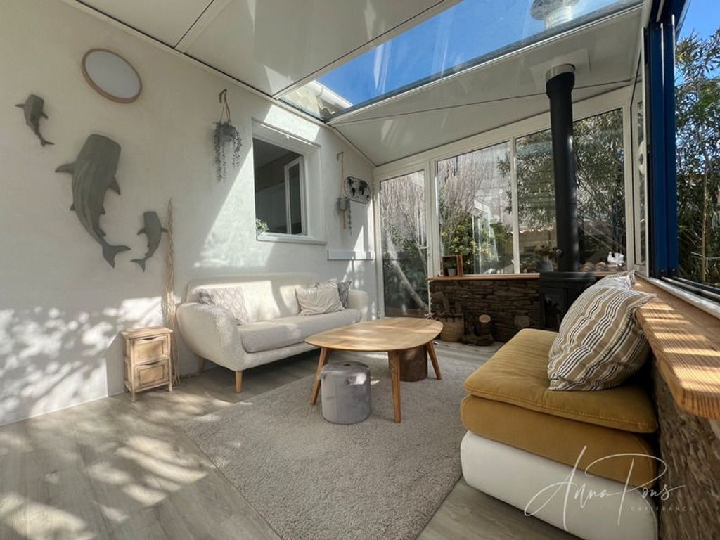 Achat maison à vendre 3 chambres 105 m² - Hyères