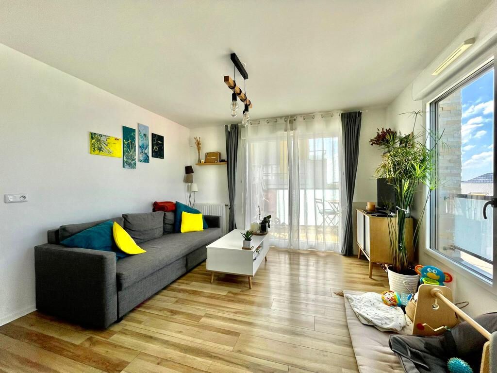 Achat appartement à vendre 3 pièces 60 m² - Saint-Cyr-l'École