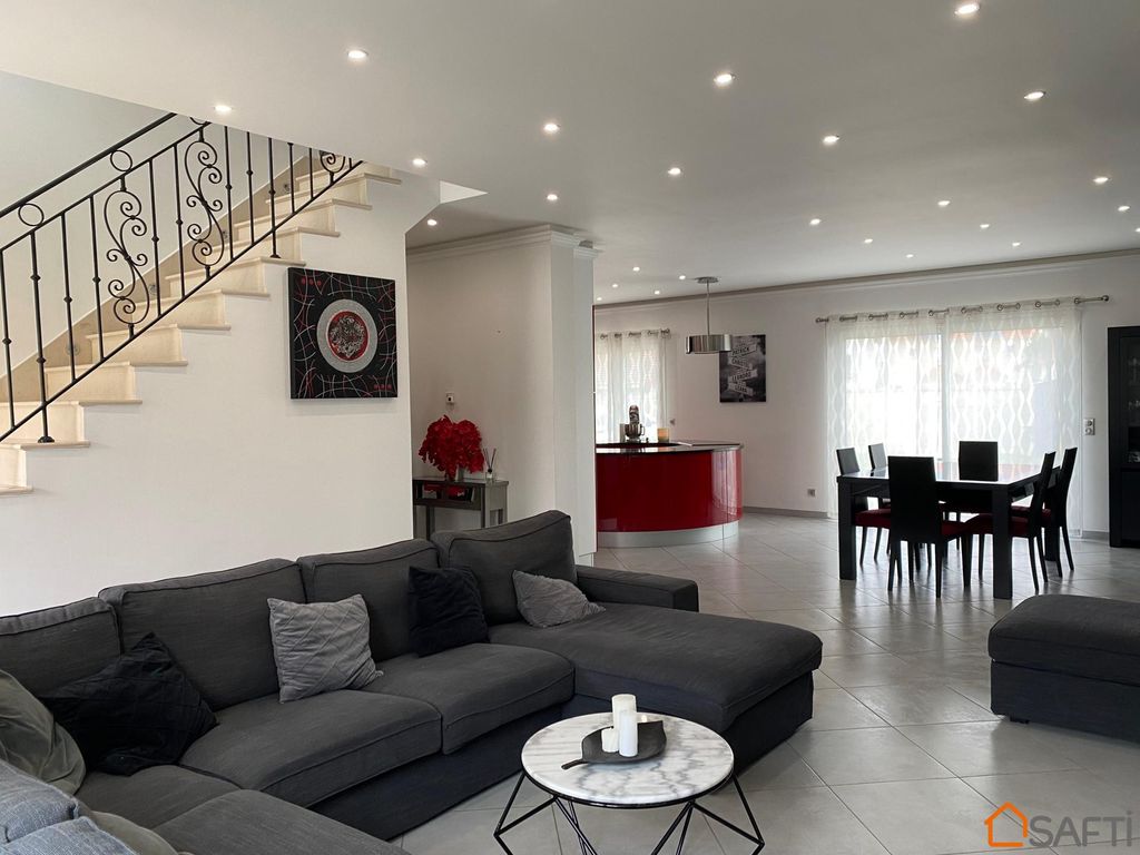 Achat maison à vendre 4 chambres 173 m² - Champigny-sur-Marne