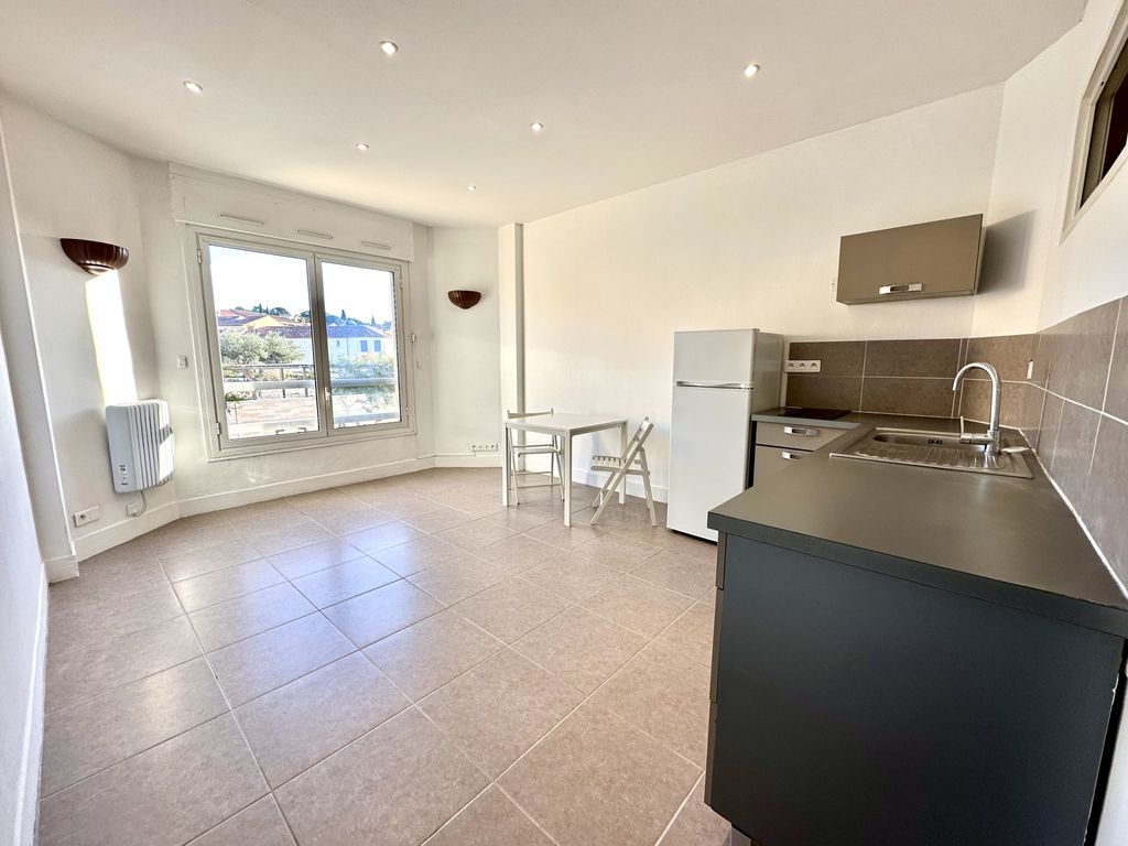 Achat appartement à vendre 2 pièces 27 m² - Sainte-Maxime