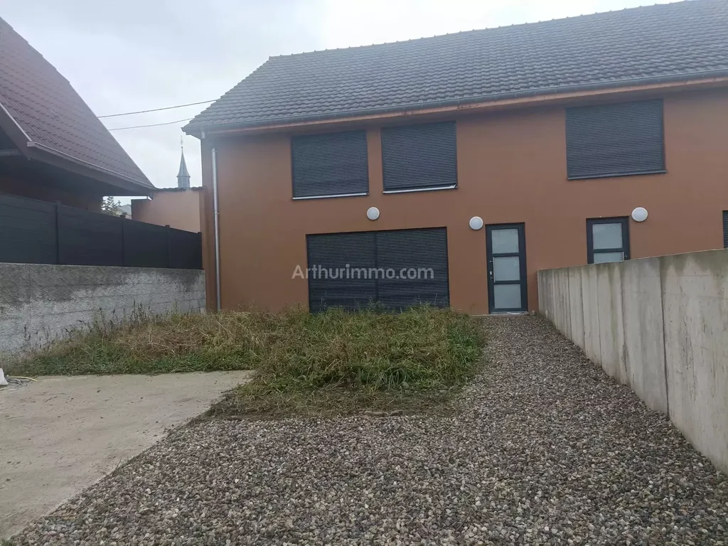 Achat maison à vendre 3 chambres 127 m² - Sainte-Croix-en-Plaine