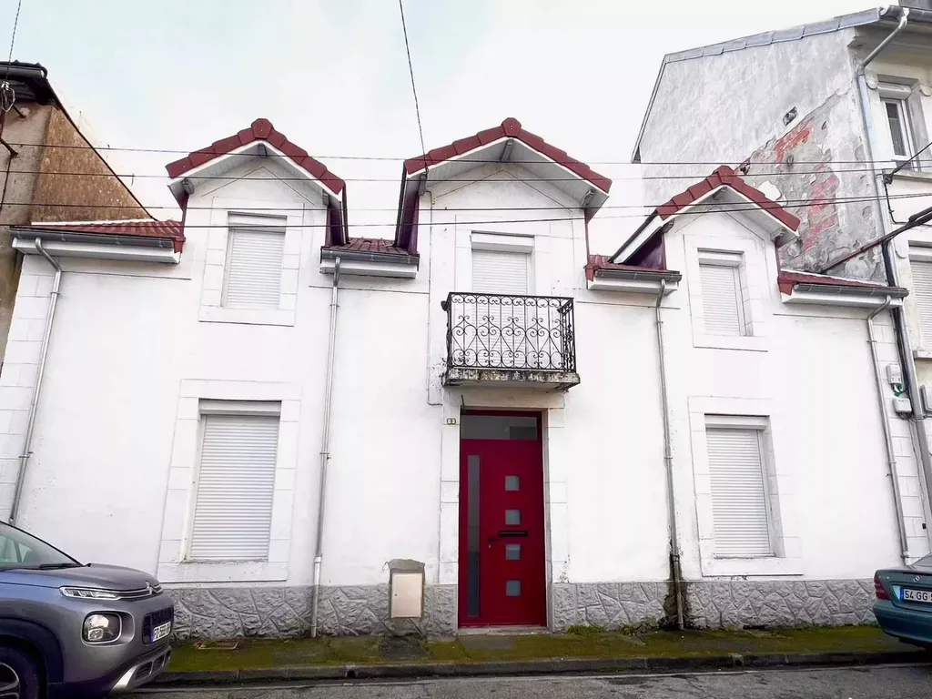 Achat maison à vendre 7 chambres 179 m² - Lourdes