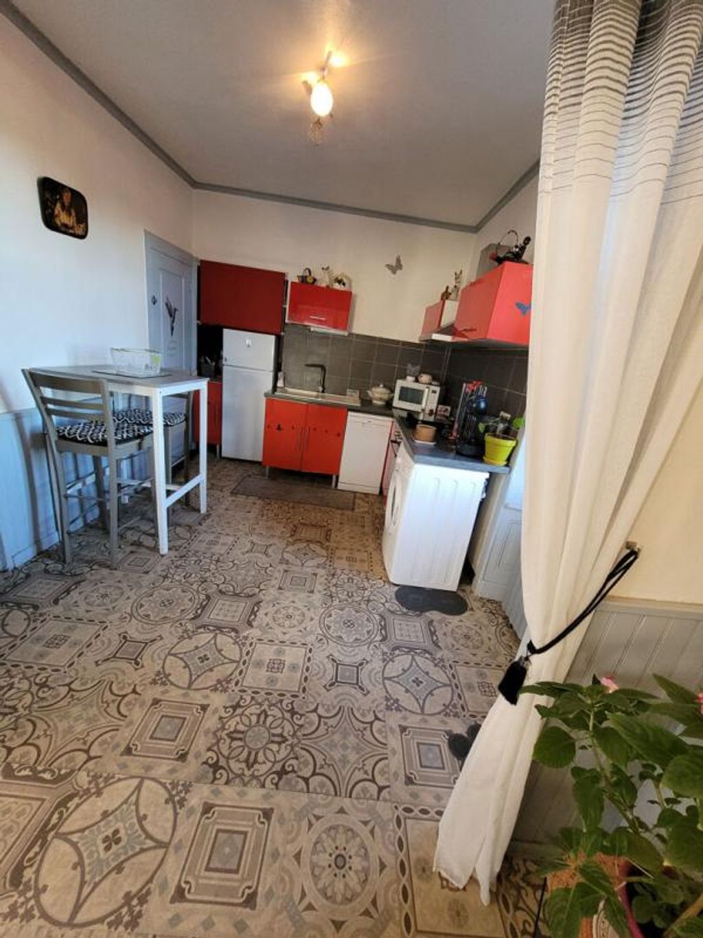 Achat maison à vendre 3 chambres 75 m² - Arpajon-sur-Cère