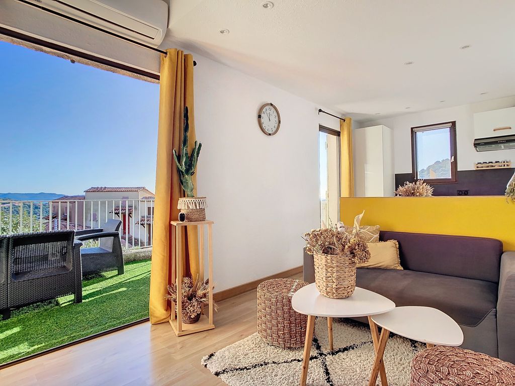 Achat appartement à vendre 3 pièces 47 m² - Cavalaire-sur-Mer