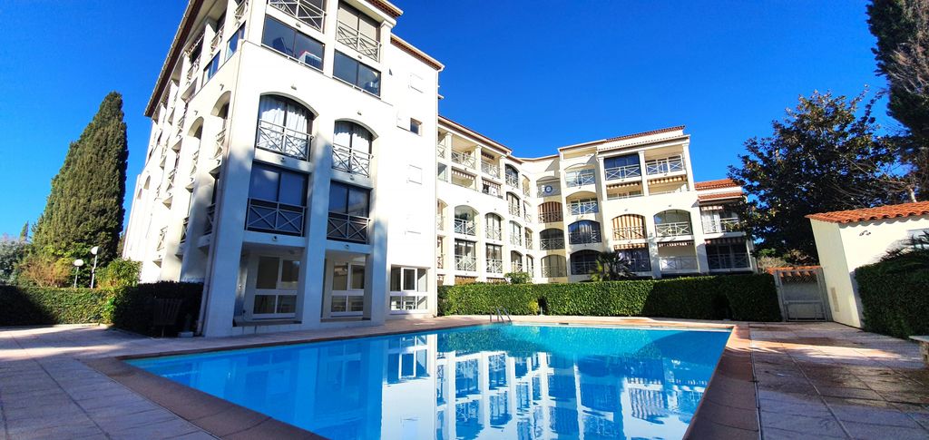 Achat appartement à vendre 2 pièces 24 m² - Sainte-Maxime