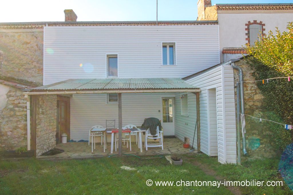 Achat maison à vendre 2 chambres 80 m² - Chantonnay