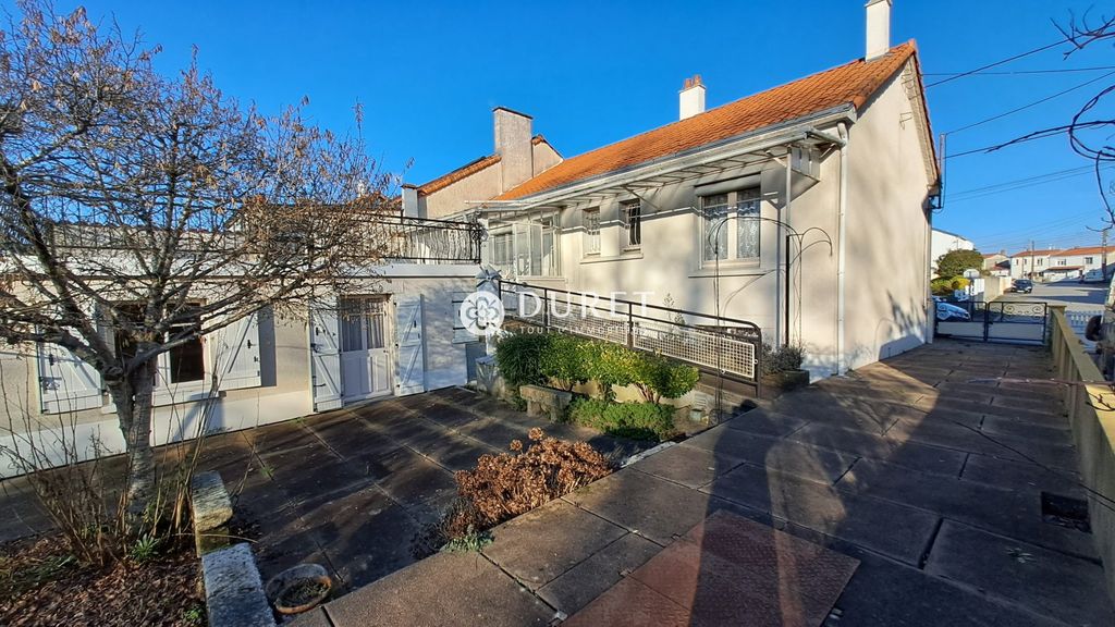 Achat maison à vendre 2 chambres 100 m² - La Roche-sur-Yon