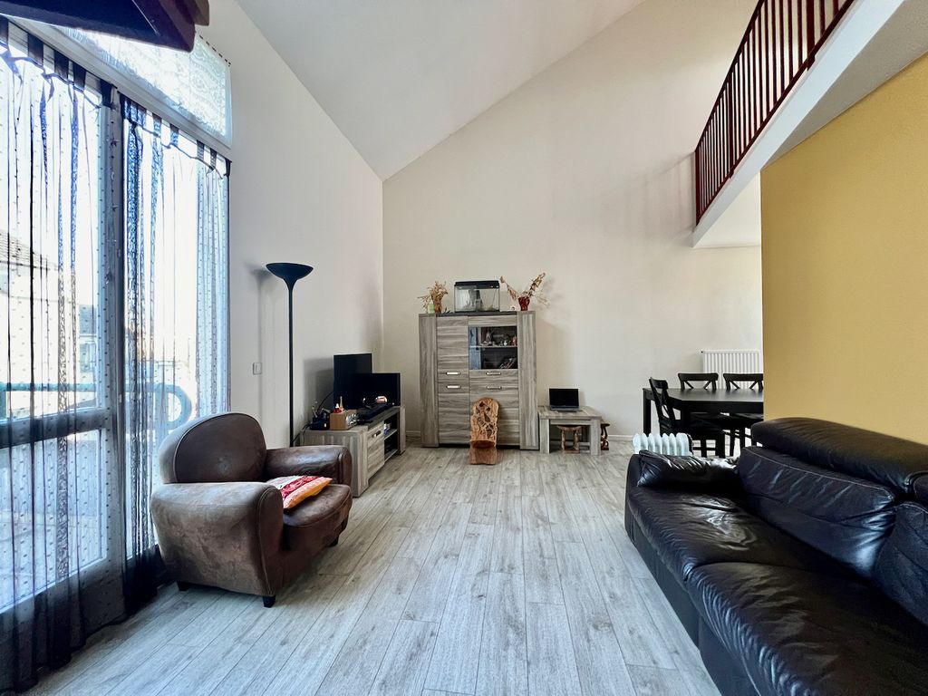Achat appartement à vendre 4 pièces 97 m² - Lognes