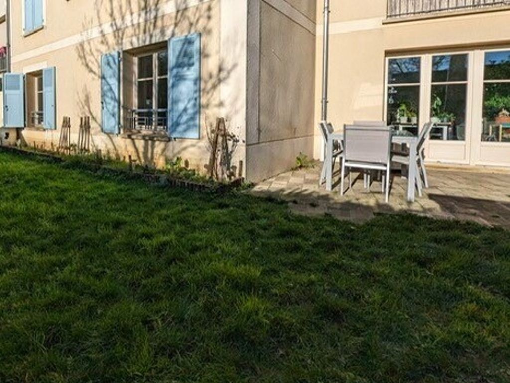 Achat appartement à vendre 3 pièces 70 m² - Saint-Arnoult-en-Yvelines