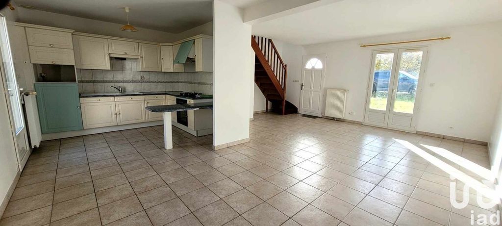 Achat maison à vendre 2 chambres 85 m² - La Chapelle-Saint-Mesmin