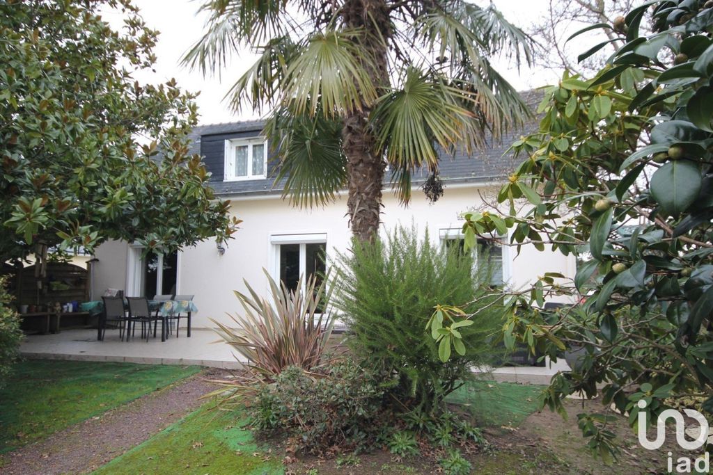 Achat maison à vendre 4 chambres 124 m² - Sainte-Anne-sur-Brivet