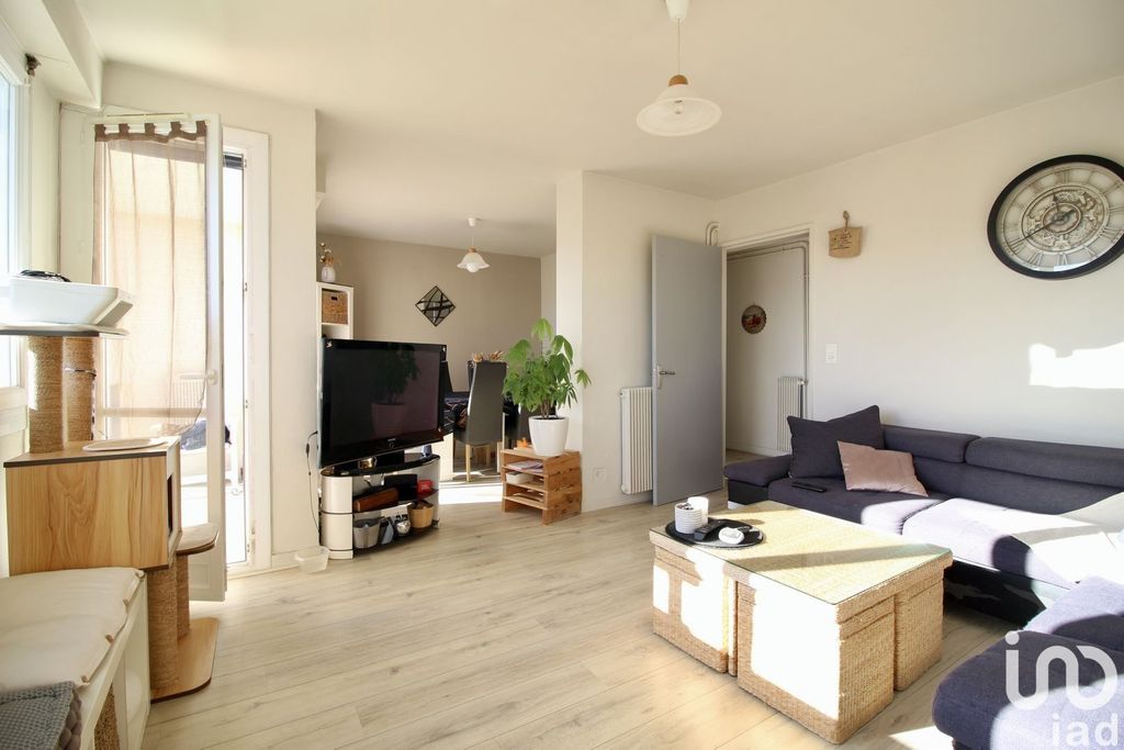 Achat appartement à vendre 4 pièces 66 m² - Jurançon