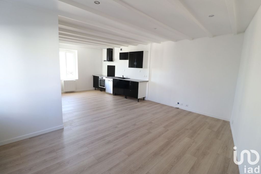 Achat maison à vendre 2 chambres 68 m² - Vertaizon