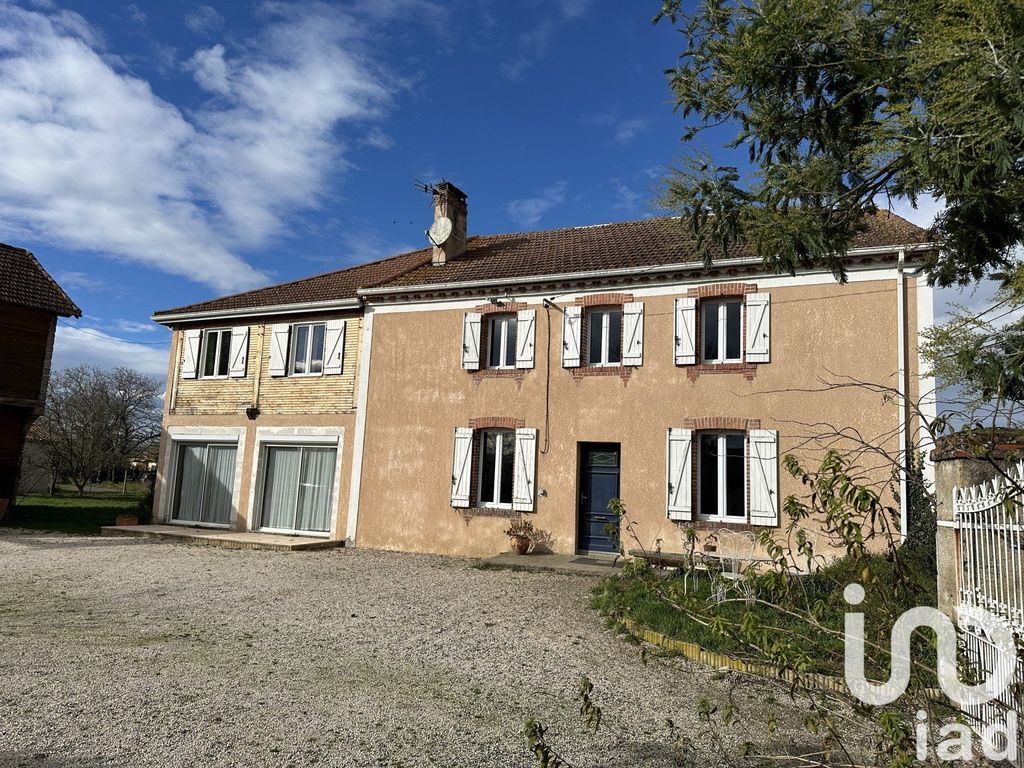 Achat maison à vendre 5 chambres 243 m² - Artagnan