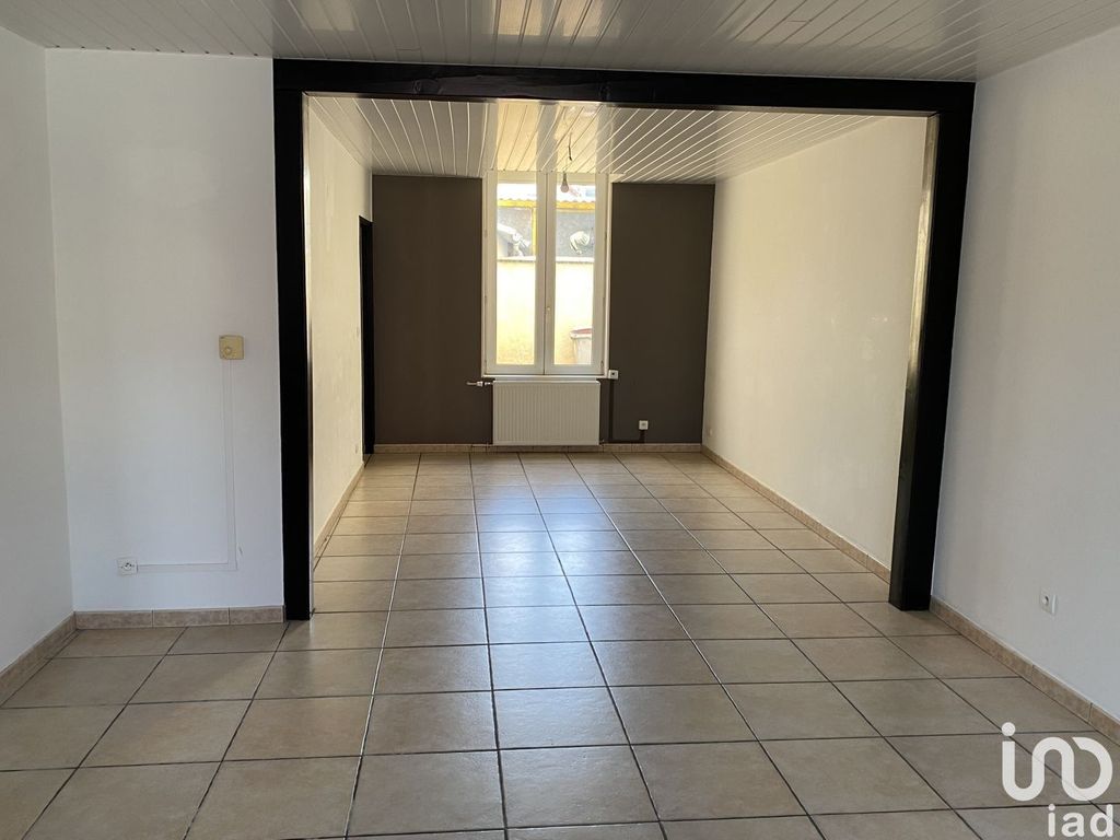 Achat maison à vendre 4 chambres 142 m² - Saint-Quentin