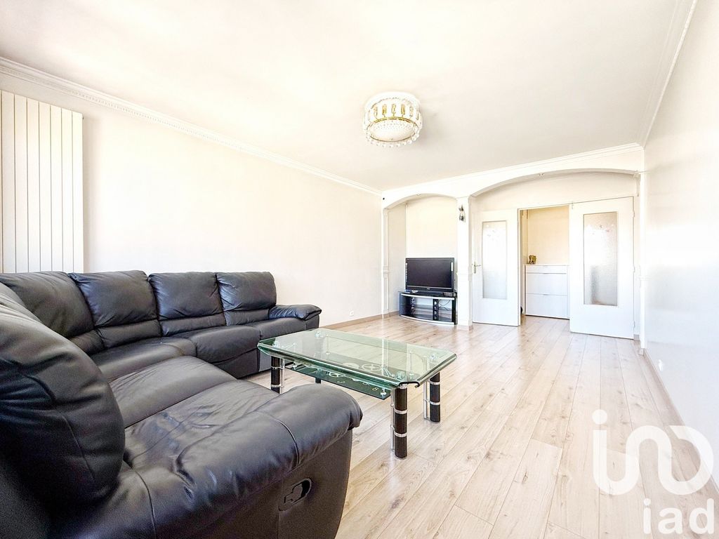 Achat appartement à vendre 4 pièces 80 m² - Bagnolet