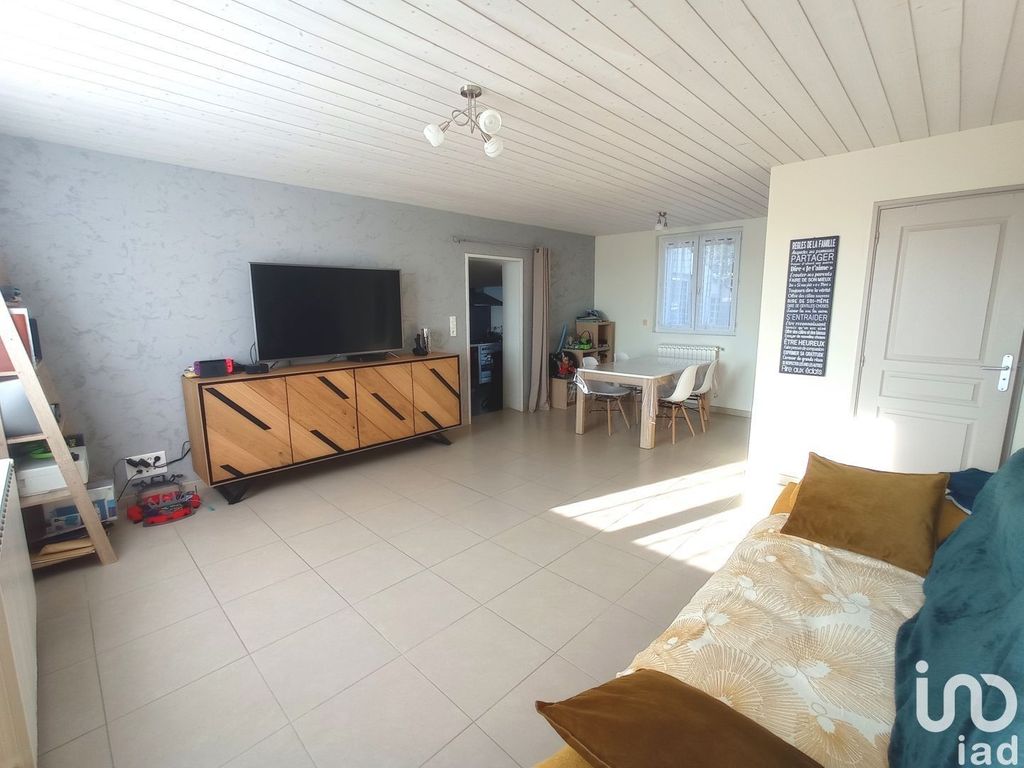 Achat maison à vendre 2 chambres 70 m² - Tonnay-Charente