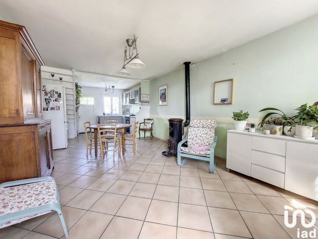 Achat maison à vendre 3 chambres 90 m² - Neufmoutiers-en-Brie