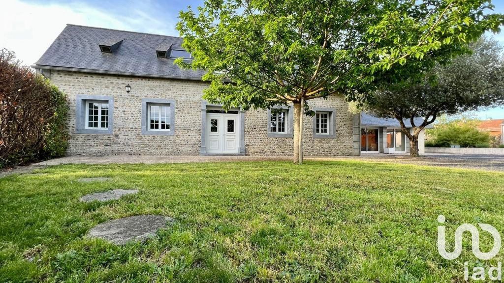 Achat maison à vendre 4 chambres 230 m² - Gayan