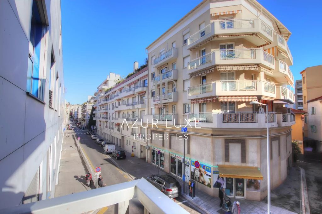 Achat appartement à vendre 3 pièces 78 m² - Nice