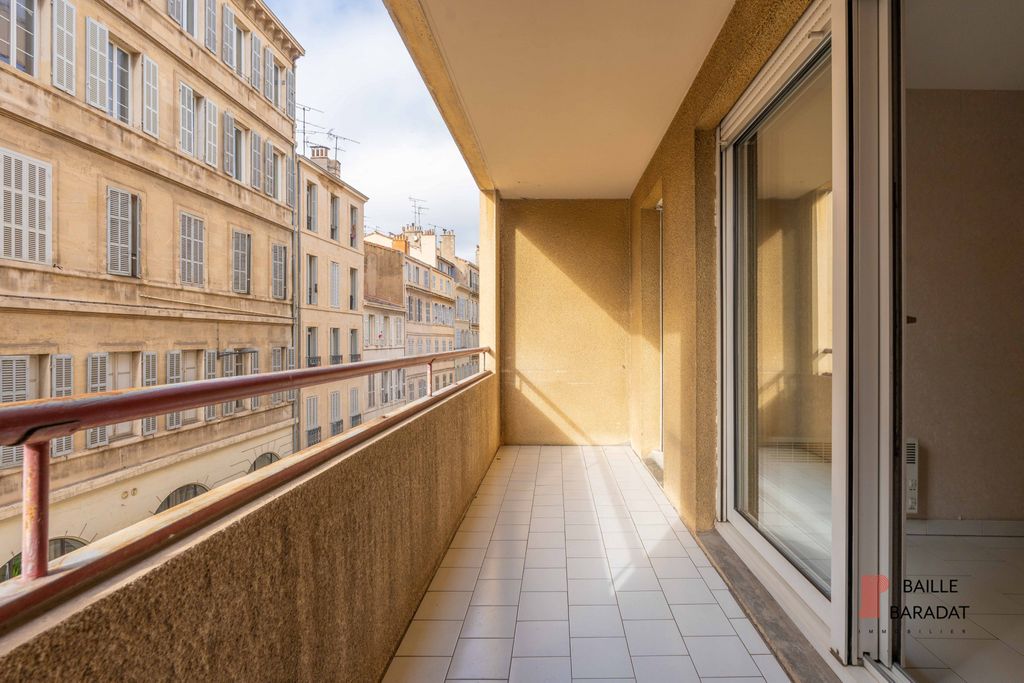 Achat appartement à vendre 3 pièces 70 m² - Marseille 6ème arrondissement