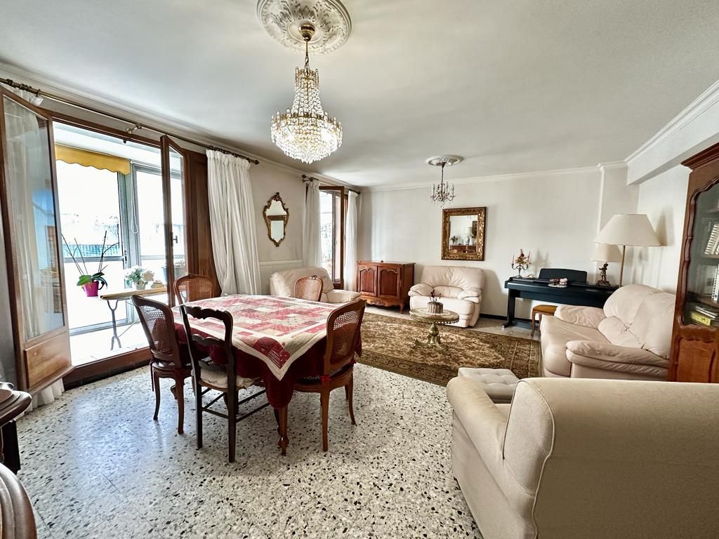 Achat appartement à vendre 4 pièces 79 m² - Marseille 8ème arrondissement
