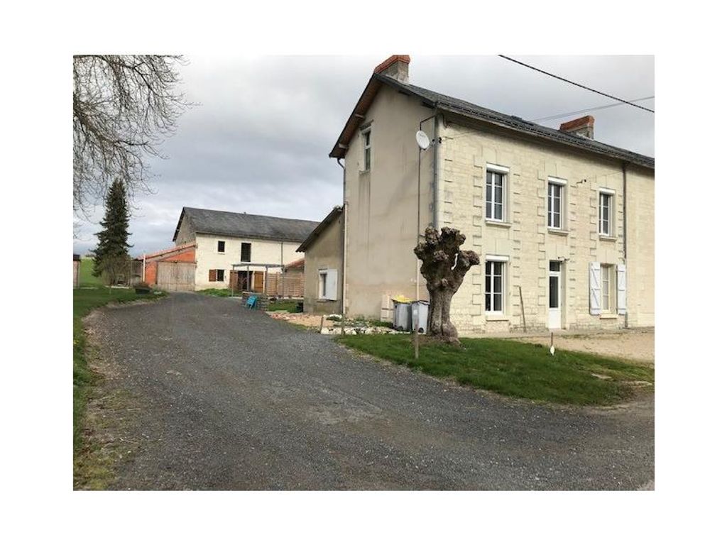Achat maison à vendre 6 chambres 327 m² - Monts-sur-Guesnes