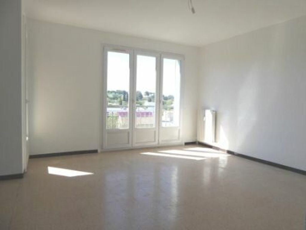 Achat appartement à vendre 3 pièces 67 m² - Salon-de-Provence