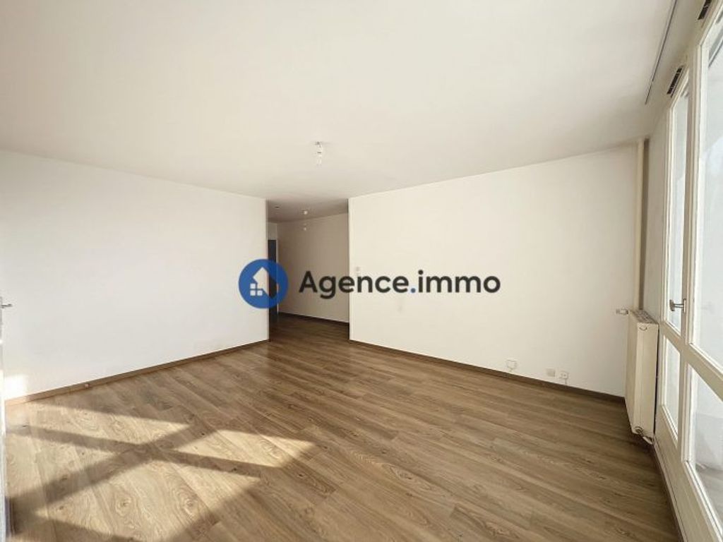 Achat appartement à vendre 4 pièces 75 m² - Saint-Pierre-des-Corps