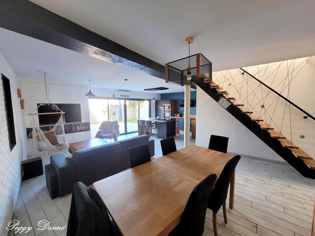 Achat maison à vendre 4 chambres 122 m² - Nieul-sur-Mer