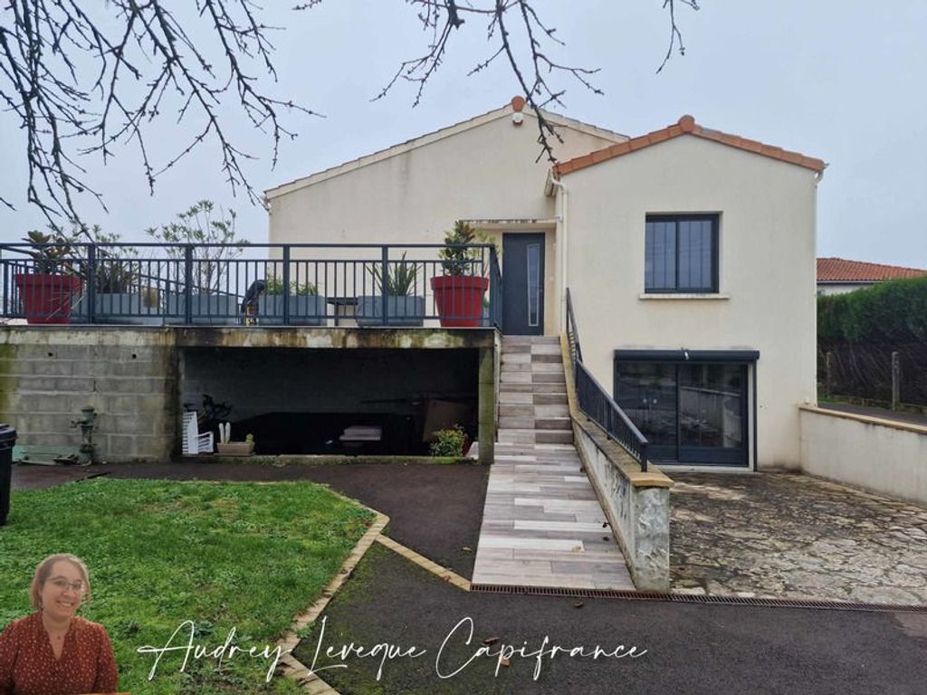 Achat maison à vendre 6 chambres 206 m² - Surgères