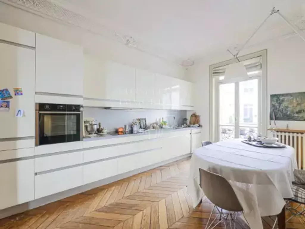 Achat appartement à vendre 6 pièces 123 m² - Paris 9ème arrondissement