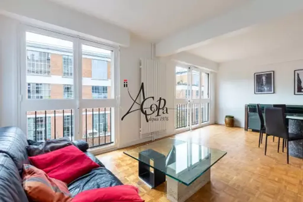 Achat appartement à vendre 5 pièces 82 m² - Paris 18ème arrondissement