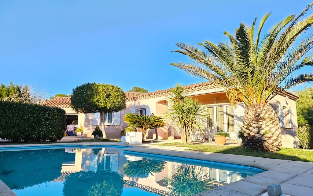 Achat maison à vendre 4 chambres 112 m² - Sanary-sur-Mer