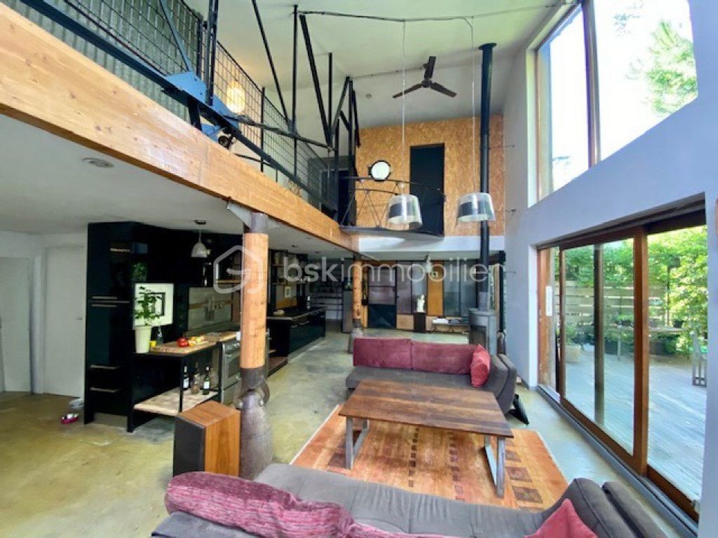 Achat maison à vendre 4 chambres 200 m² - Chevry-Cossigny