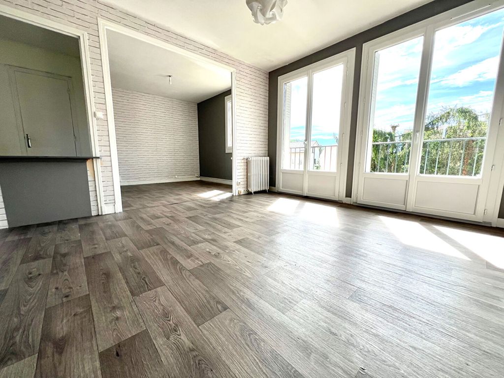 Achat appartement à vendre 3 pièces 71 m² - Aurillac