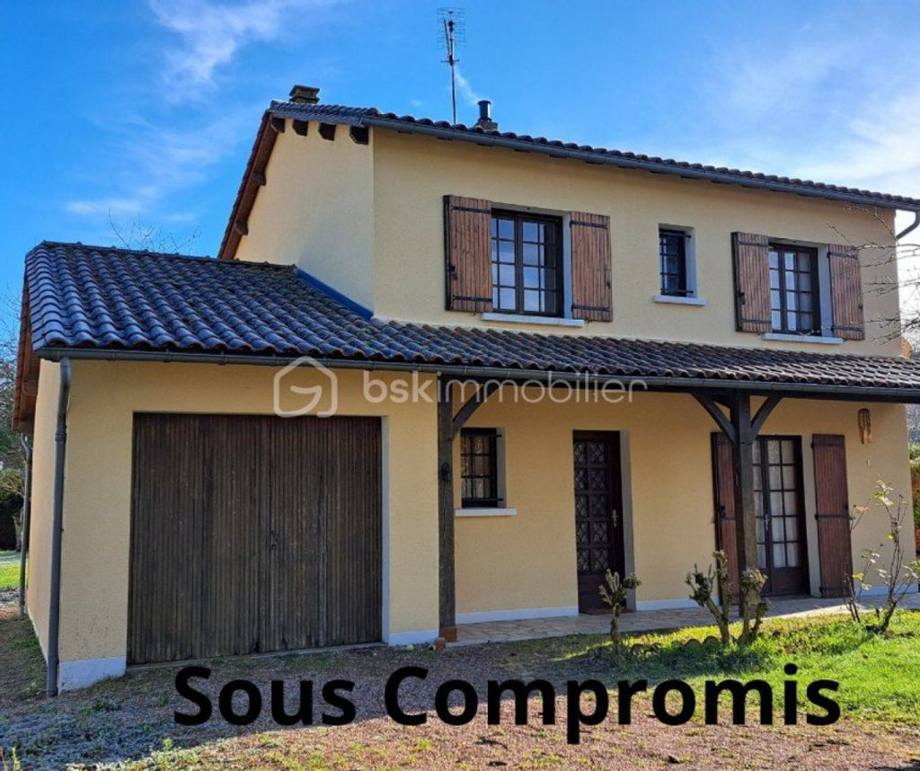 Achat maison à vendre 3 chambres 110 m² - Ribérac