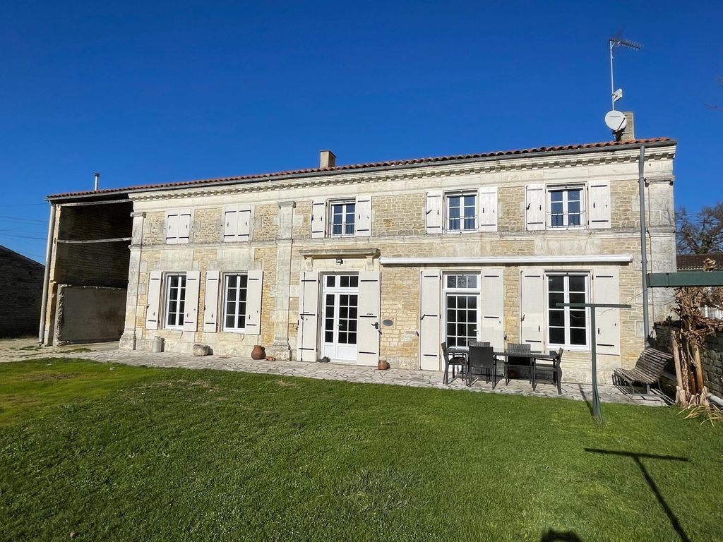 Achat maison à vendre 4 chambres 145 m² - Migron