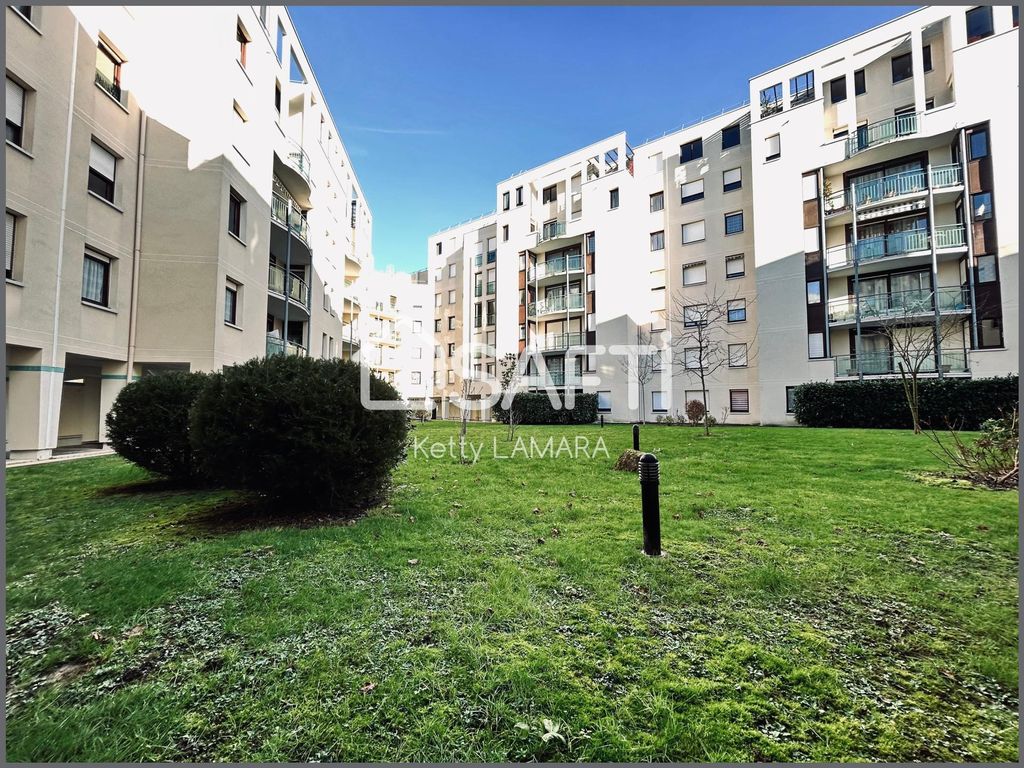 Achat appartement à vendre 4 pièces 88 m² - Montigny-le-Bretonneux