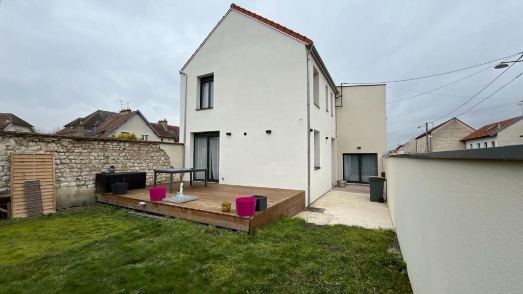 Achat maison à vendre 4 chambres 155 m² - Reims