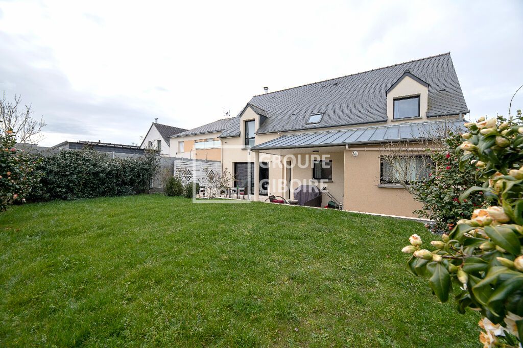 Achat maison à vendre 4 chambres 146 m² - Noyal-Châtillon-sur-Seiche