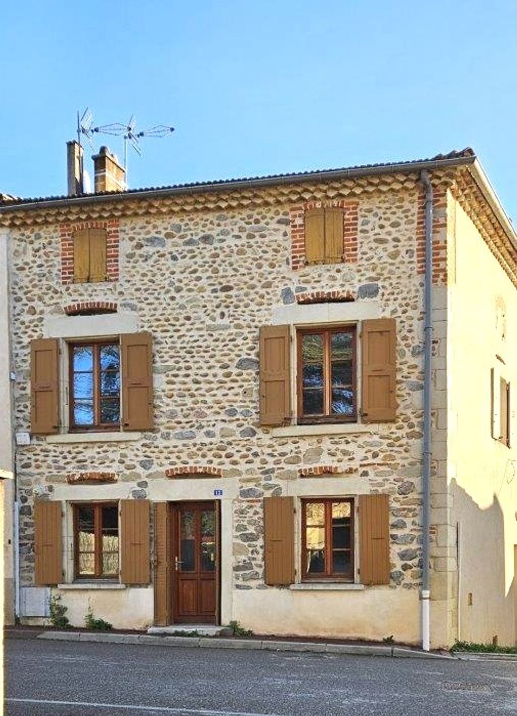 Achat maison à vendre 3 chambres 84 m² - Saint-Uze