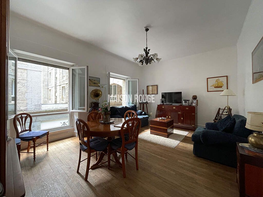 Achat appartement à vendre 3 pièces 75 m² - Saint-Malo